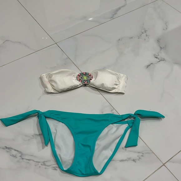 Victoria secret bikini set - Picture 1 of 4